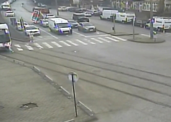 Adolescentă lovită de tramvai, în Timișoara! Momentul a fost surprins de camerele de supraveghere