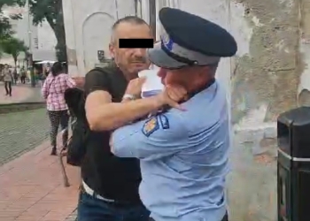 Polițist local din Timișoara, lovit cu pumnul de un bărbat agresiv! Procurorul a decis cercetarea lui în libertate