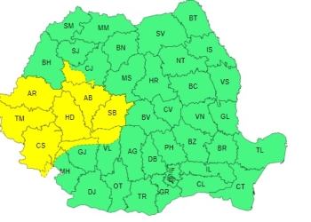 Vestul țării intră sub cod galben de instabilitate atmosferică