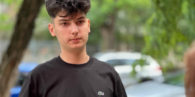 Singurul elev de 10 de la Evaluarea Națională, din județul Timiș vrea să devină arhitect. Fabian Cristea: „Nu vreau să plec din țară!”