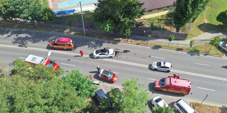 Accident într-o intersecție din Timișoara! O femeie a ajuns la spital