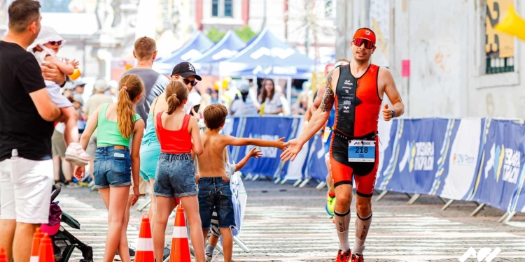 Restricții rutiere în Timișoara pe tot parcursul weekendului! „Timișoara Triathlon” aduce în concurs sute de sportivi