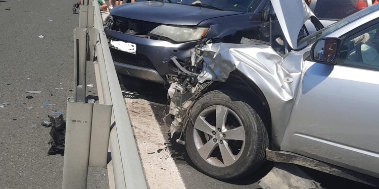 Circulație oprită pe A1! Au avut loc 2 accidente în același loc, a intervenit elicopterul SMURD