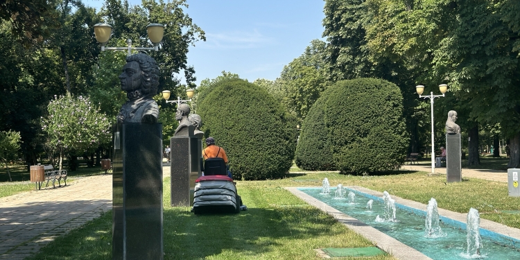 Parcurile din Timișoara, oaze de răcoare în această perioadă caniculară