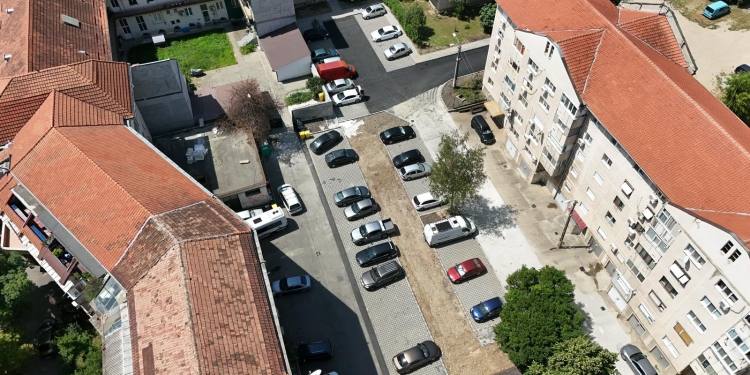 În locul fostelor garaje, o nouă parcare în zona Modern