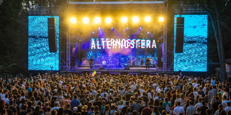 Peste 25.000 oameni la CODRU, încă din prima zi de festival