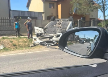 Un șofer drogat și cu permisul suspendat a provocat un accident lângă Timișoara