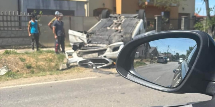 Un șofer drogat și cu permisul suspendat a provocat un accident lângă Timișoara