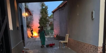 30.000 lei amendă pentru o canapea incendiată pe o stradă din Timișoara