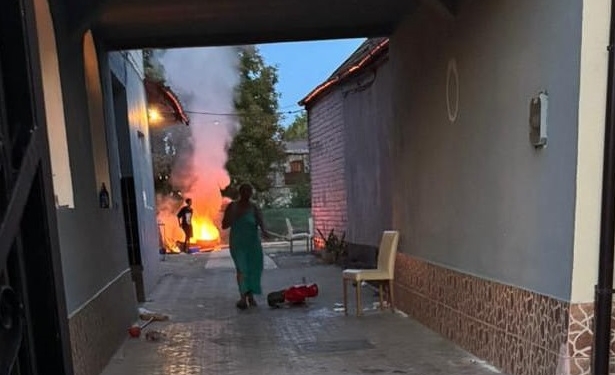 30.000 lei amendă pentru o canapea incendiată pe o stradă din Timișoara