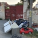 Anvelope uzate, frigidere stricate sau saci de deșeuri abandonate pe stradă de un timișorean prins de polițiștii locali