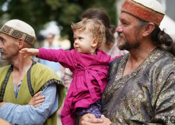 Atmosfera Festivalului Medieval al Castelului Huniade, surprinsă în imagini superbe FOTO