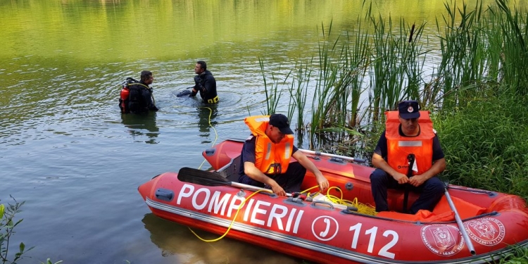 Pompierii militari, căutări în râul Timiș! Două persoane, posibil înecate