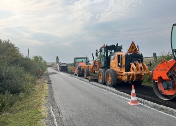 Două drumuri din Timiș, în reparații în această săptămână