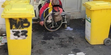 Viața bate filmul! Un fost director de companie, printre oamenii străzii din Timișoara