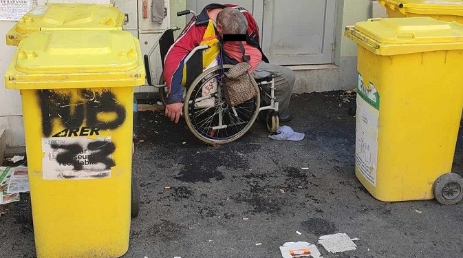 Viața bate filmul! Un fost director de companie, printre oamenii străzii din Timișoara