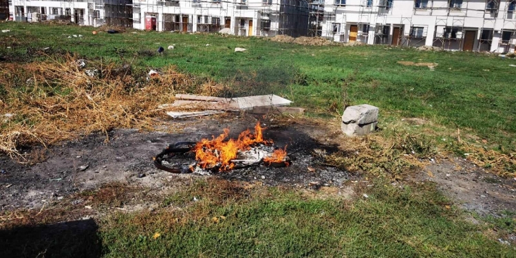 Timișoreancă amendată cu 30.000 lei pentru un cărucior de copil incendiat