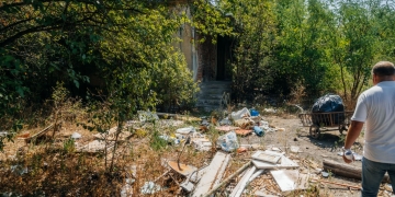 Primăria Timișoara face curățenie pe un teren imens din nordul orașului FOTO