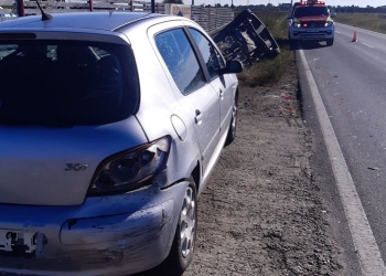 Accident pe un drum din Timiș! Un șofer de 30 ani a ajuns la spital