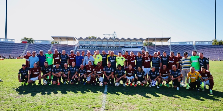 Emoție și respect la meciul de adio de pe stadionul „Dan Păltinișanu” din Timișoara FOTO