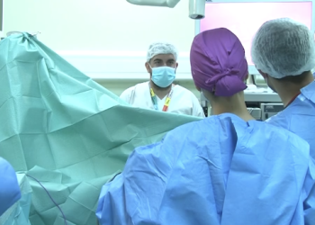 Tânăr de 27 ani, salvat de medicii de la Spitalul „Victor Babeș” din Timișoara în urma unei operații complexe