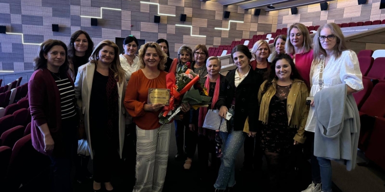 Directorul anului în Timiș, liderul celei mai mari școli gimnaziale din Timișoara