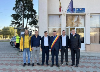 Viorel Mărcuți, investit în funcția de primar al comunei Sânmihaiu Român FOTO