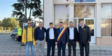 Viorel Mărcuți, investit în funcția de primar al comunei Sânmihaiu Român FOTO