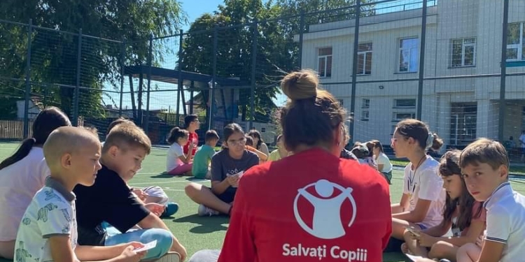 1 din 3 copii prezintă o formă de tulburare emoțională, folosirea în exces a rețelelor  sociale fiind o sursă constantă de comparații și competitivitate