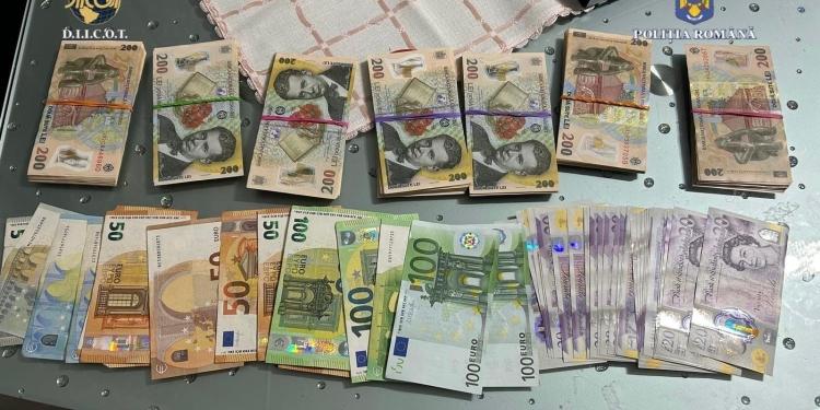 Percheziții la traficanți de migranți din județul Timiș