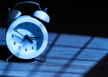 Se schimbă ceasu’ în această noapte. Trecem la ora de iarnă