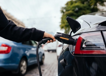 Scumpirea curentului a crescut prețul la stațiile de încărcare a mașinilor electrice din Timișoara