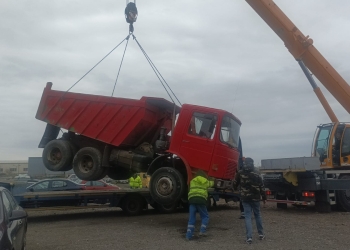 Camion confiscat pentru abandonul ilegal de deșeuri în Timișoara