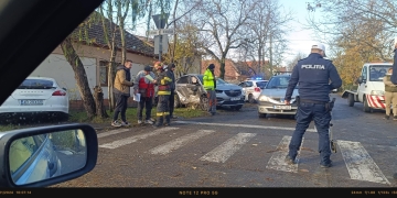 Accident într-o intersecție din Timișoara! Un bărbat a ajuns la spital FOTO