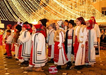 Concert cu Horia Brenciu și aprinderea iluminatului festiv în deschiderea Târgului de Crăciun din Timișoara