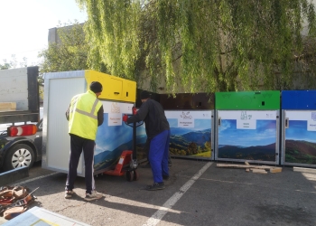 Primele insule ecologice digitalizate au fost montate în premieră la Timișoara