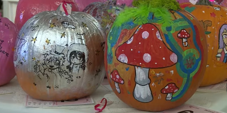 Asociația OncoHelp organizează o nouă ediție a balului de caritate „Dovleacul Roz”, la Timișoara