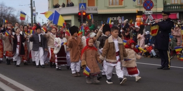 Ziua Națională a României, sărbătorită în centrul Timișoarei în prezența unui public numeros FOTO