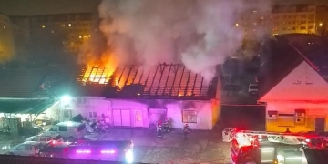 Incendiu puternic la Timișoara! O casă din zona Girocului a fost mistuită de flăcări
