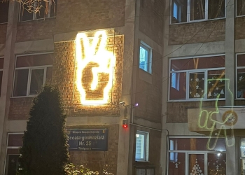Însemnul Revoluției, vizibil pe 19 școli din Timișoara FOTO
