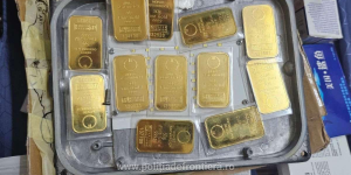Zeci de lingouri din aur nedeclarate, descoperite în bagajele unui bărbat la Aeroportul Timișoara