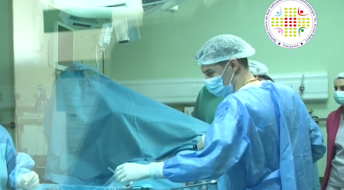 Intervenție în premieră la Spitalul „Victor Babeș” din Timișoara! Femeie cu o boală rară, supusă intervenției
