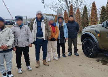 Șase nepalezi, opriți la frontiera româno-sârbă, în județul Timiș
