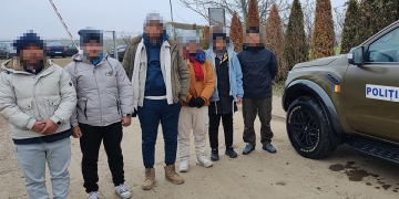 Șase nepalezi, opriți la frontiera româno-sârbă, în județul Timiș