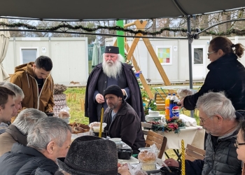 Mitropolitul Banatului și-a serbat onomastica printre oameni nevoiași