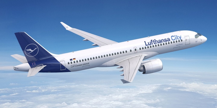 Un avion care a decolat din Sibiu a aterizat de urgență pe aeroportul din Timișoara