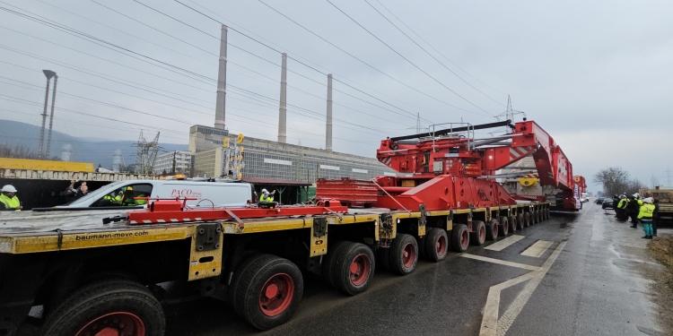 Final de drum pentru primul transport cu dimensiuni record pentru drumurile din România