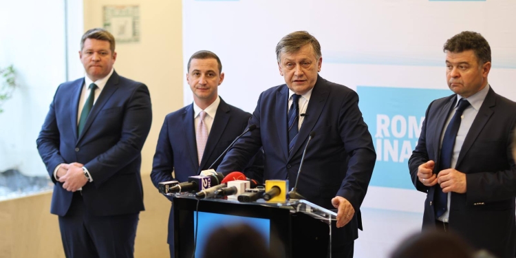 Crin Antonescu, la Timișoara: „Românii și doar românii își pot decide soarta. Suveran”