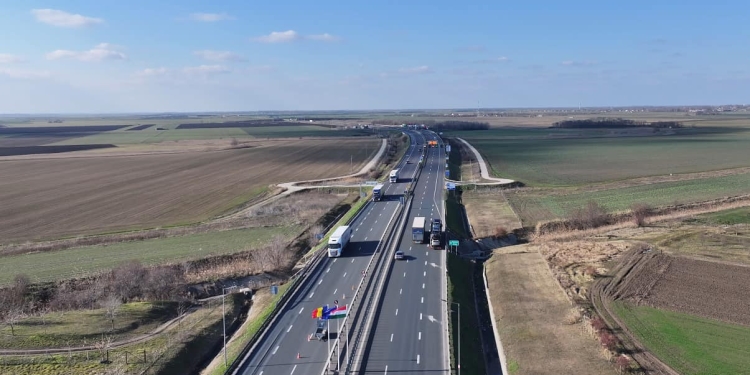 Se circulă fără oprire prin fostul punct de trecere a frontierei de la Nădlac
