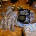 Kilograme întregi de droguri și teancuri de bani, capturate de polițiștii din Timișoara